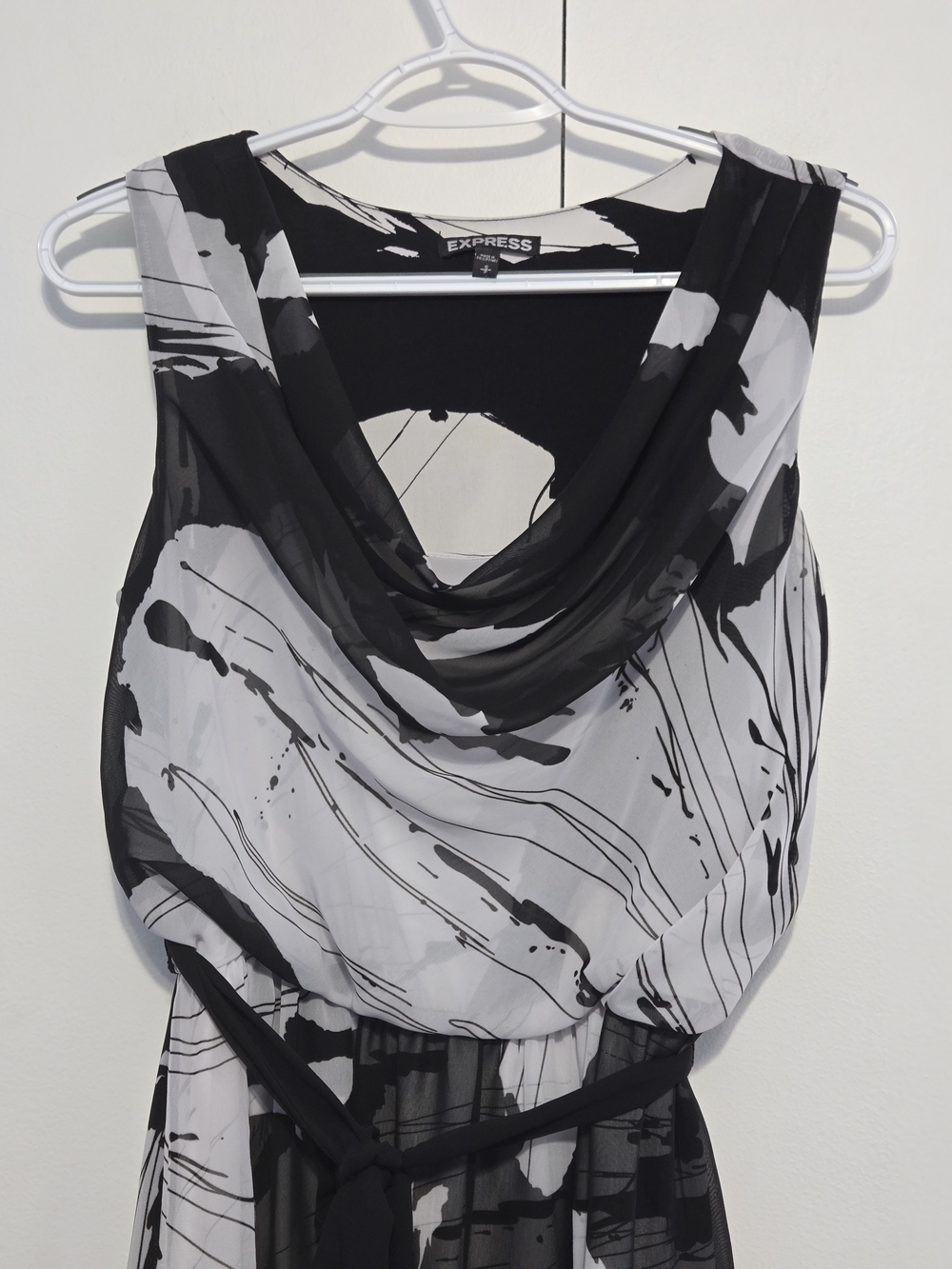 Express‎ Black White Abstract Print Sleeveless Belted Dress Size Small - Picture 2 of 6